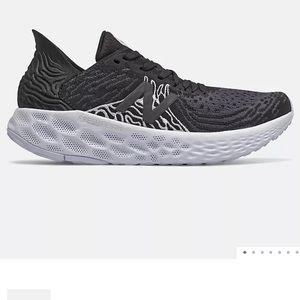 Women’s New Balance Fresh Foam 1080 10 Black white outerspace running shoe
